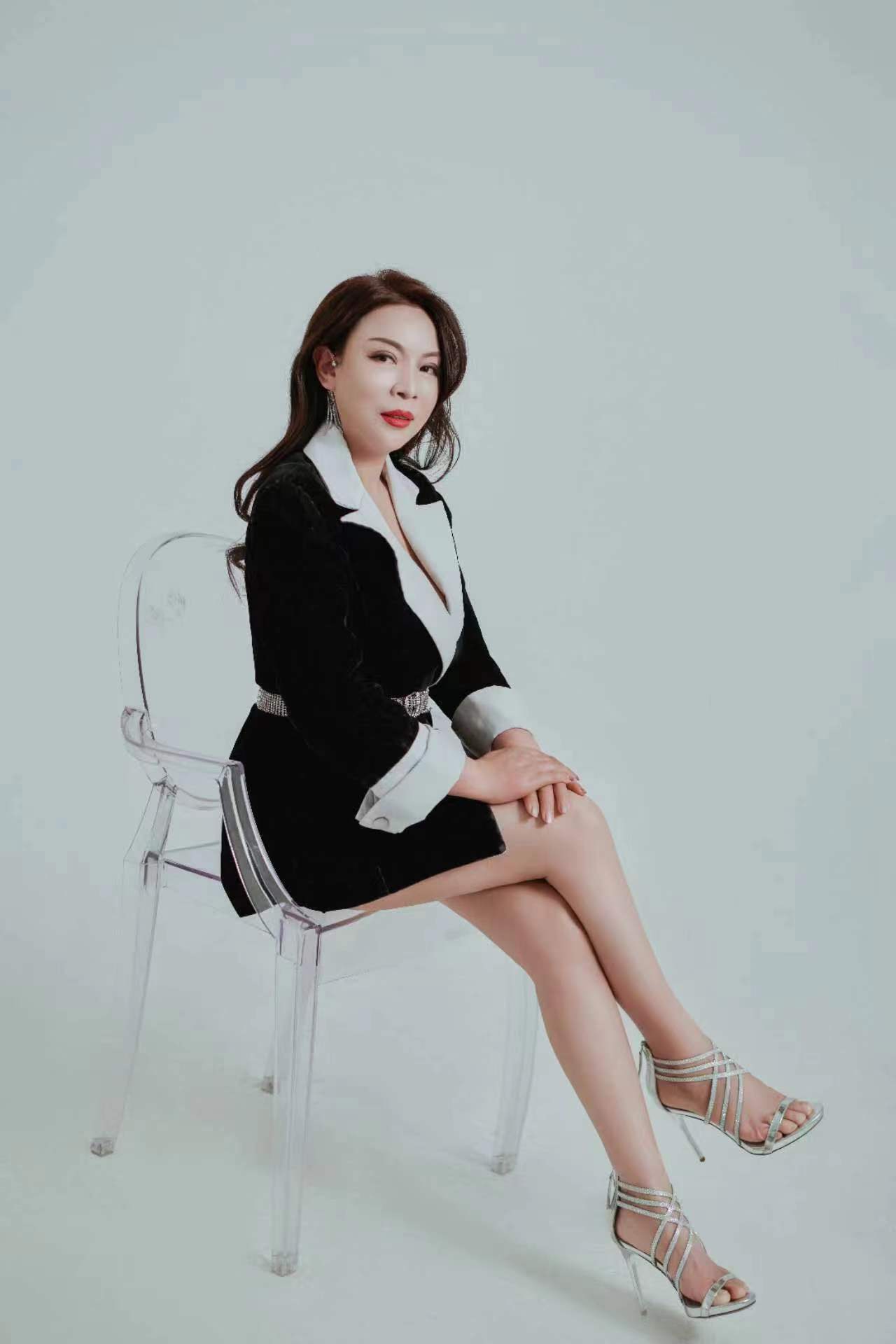 汉阳妩媚熟妇二姐