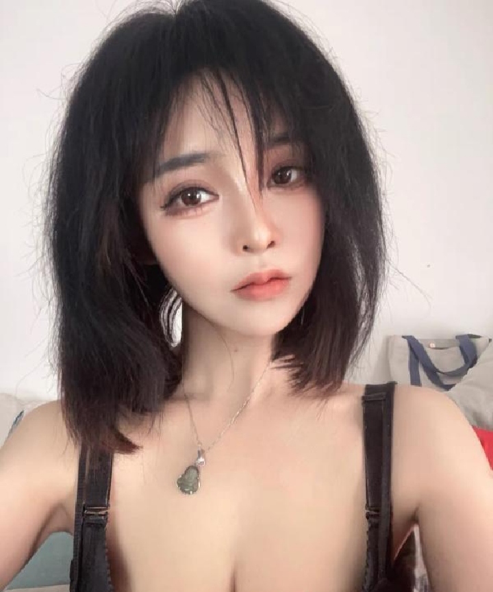 北门大胸辣妹子