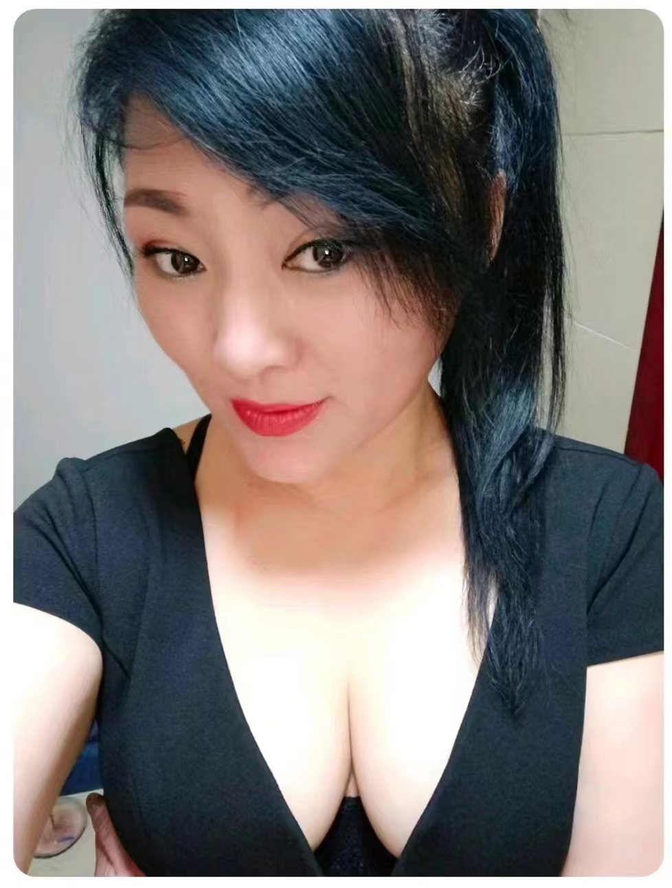 莲湖区丰满热辣少妇风晴