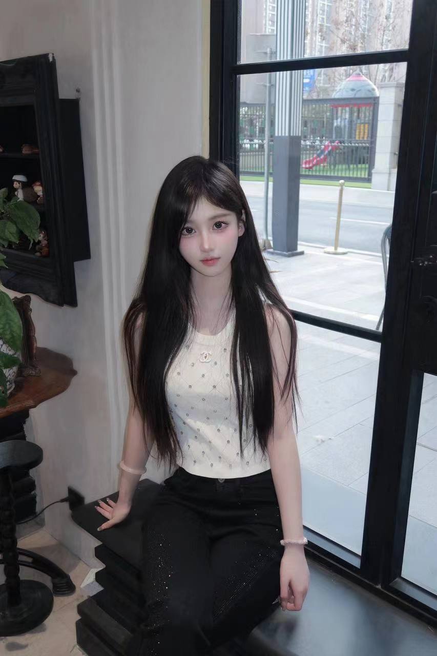 南京艺术学院在校大一学妹