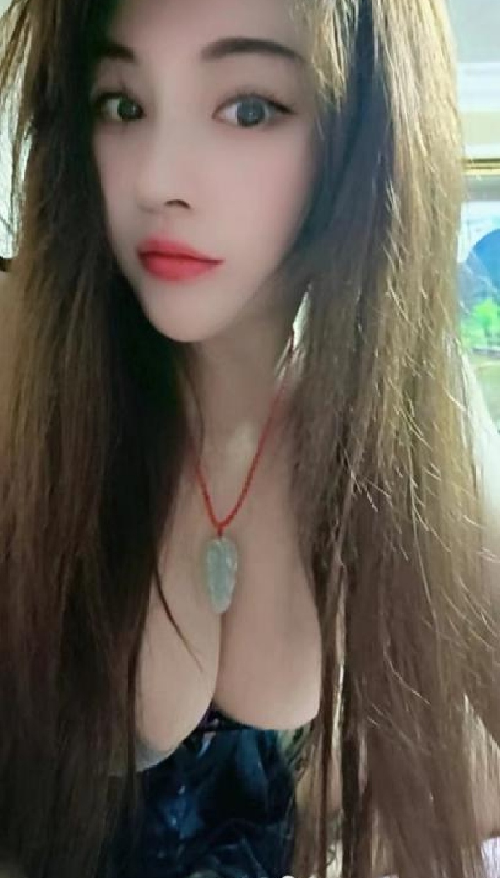 虹口丰润诱人悠悠