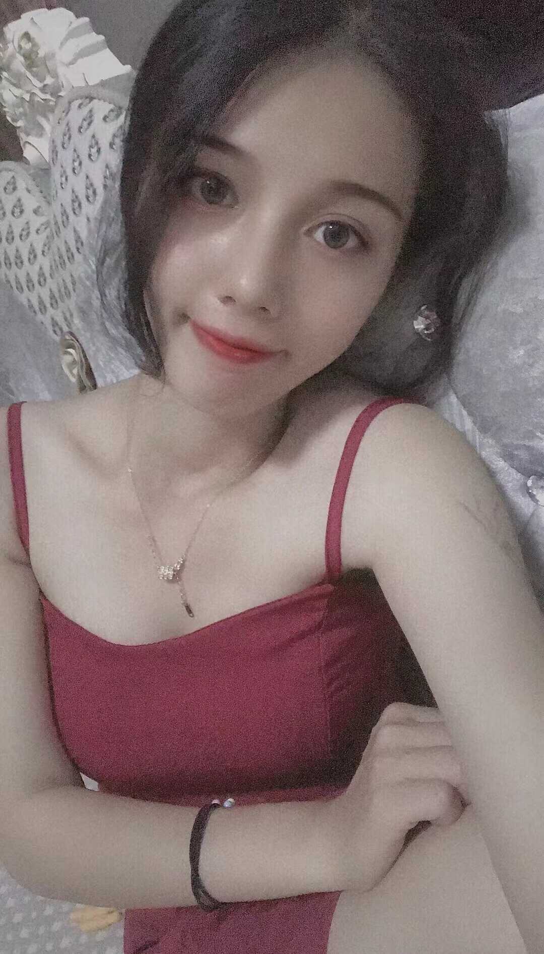 闵行水嫩辣妹芸云