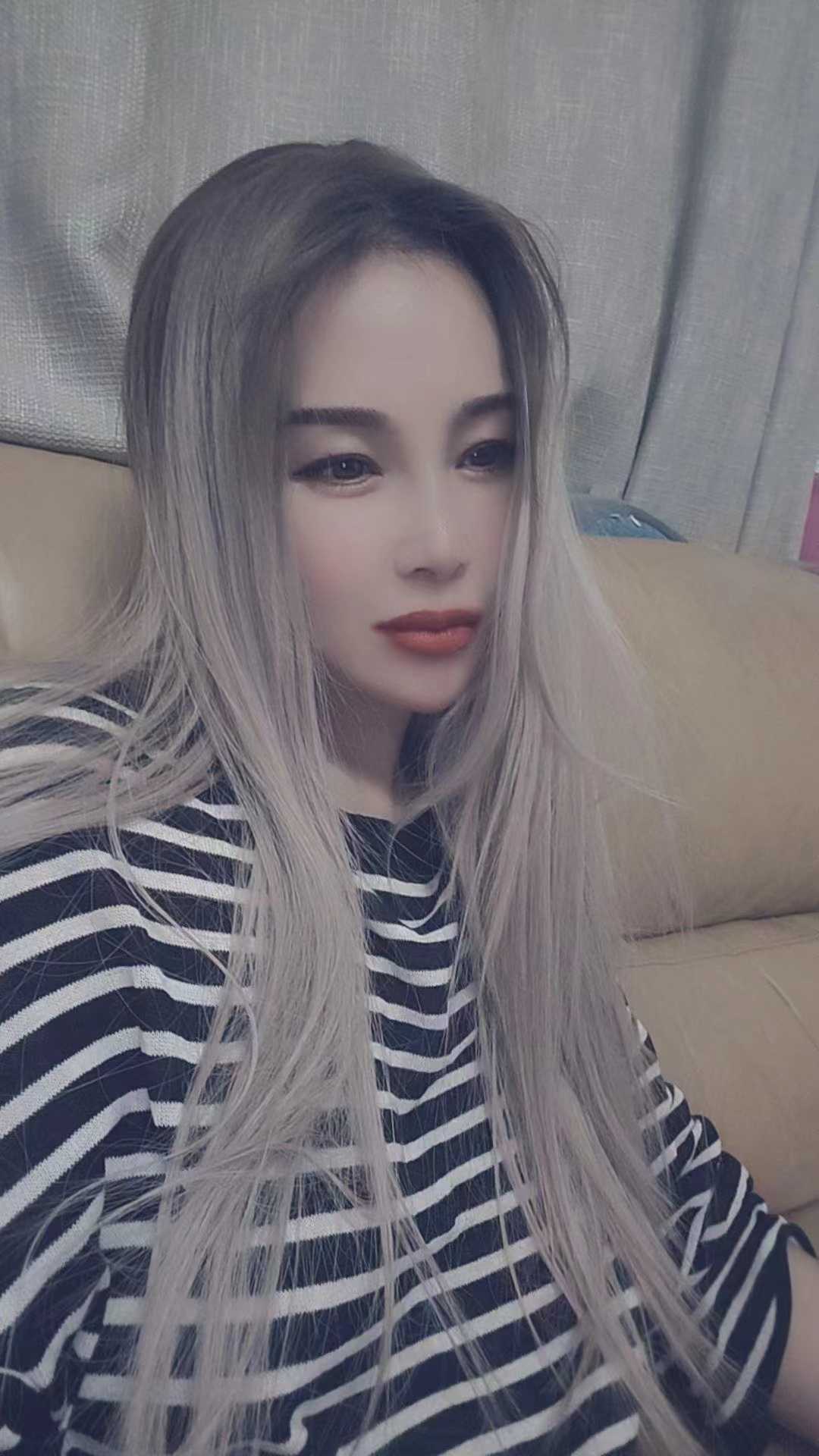 闵行气质大胸少妇