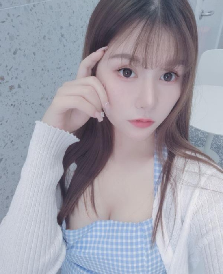 雨花温柔甜美女友瑶瑶