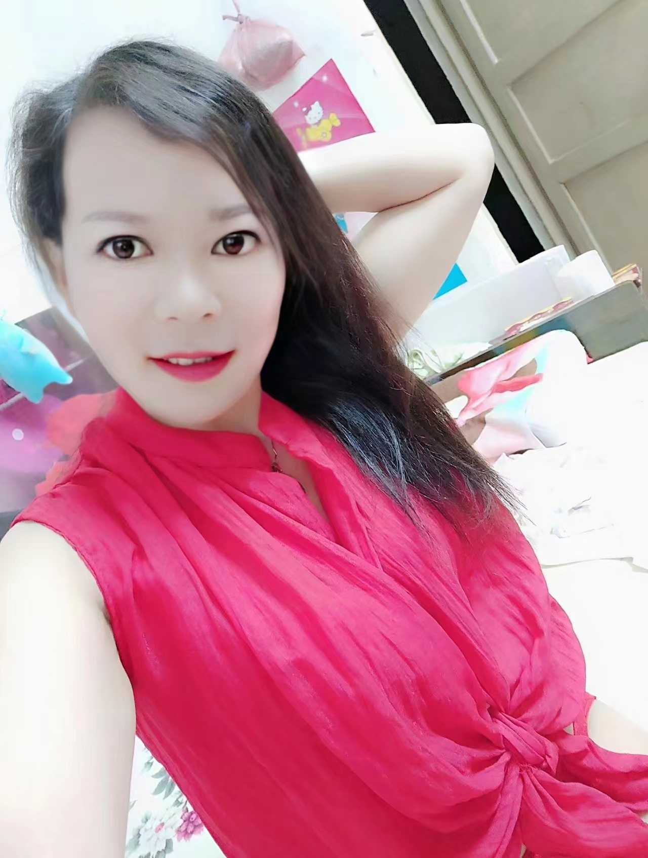 越秀妩媚风情小姑子