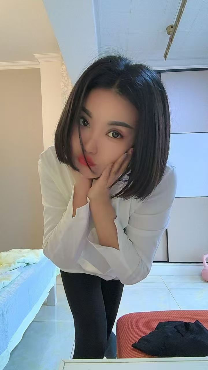 盐城风情短发美妇贝贝