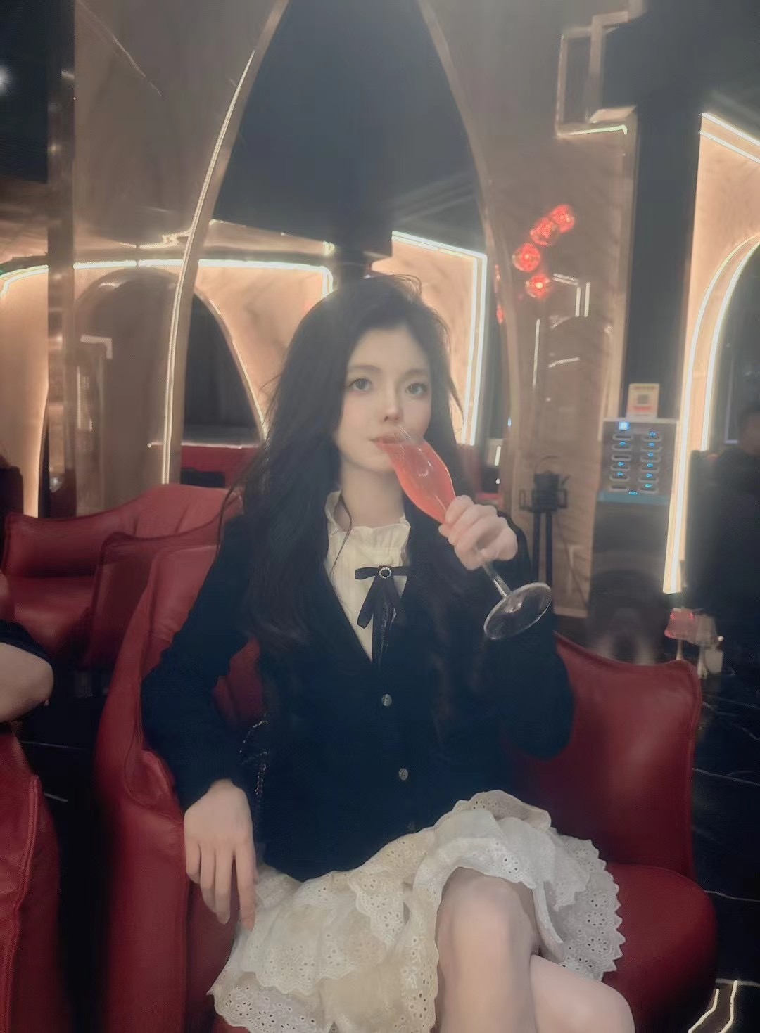 个人兼职、年轻漂亮