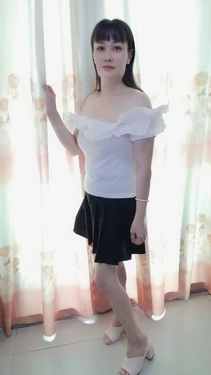 东莞温柔服务系熟女香香姐