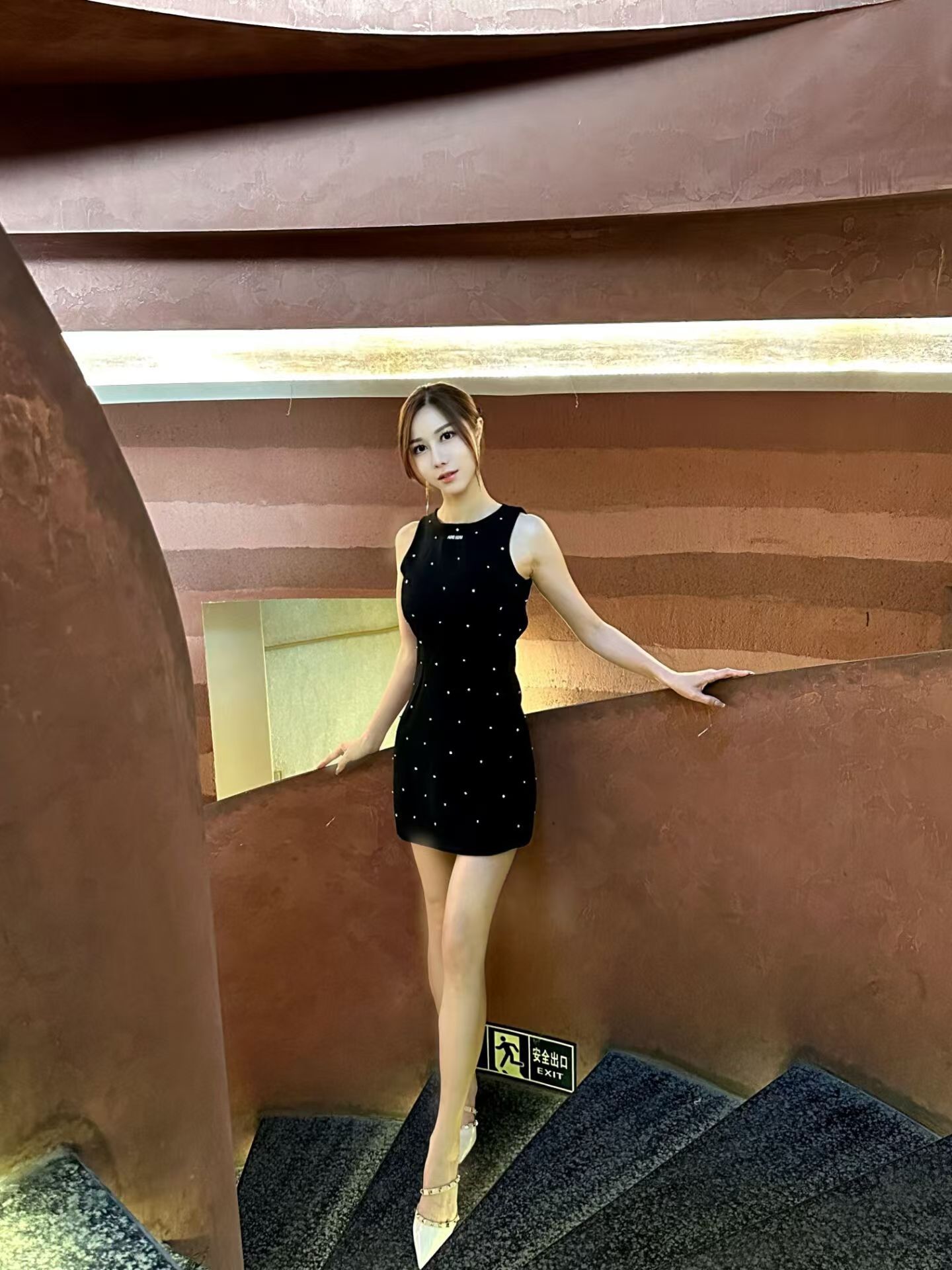 北苑火辣身材小姐姐鱼儿