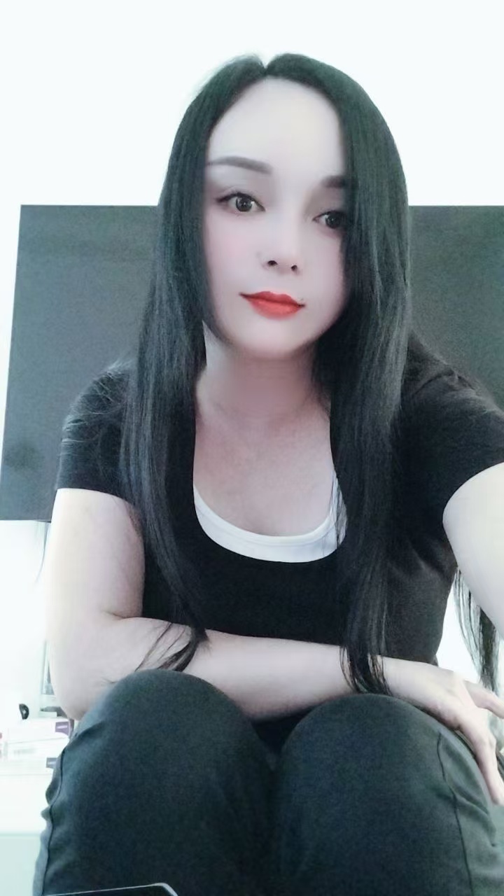 沙区丰满白嫩少妇美娜