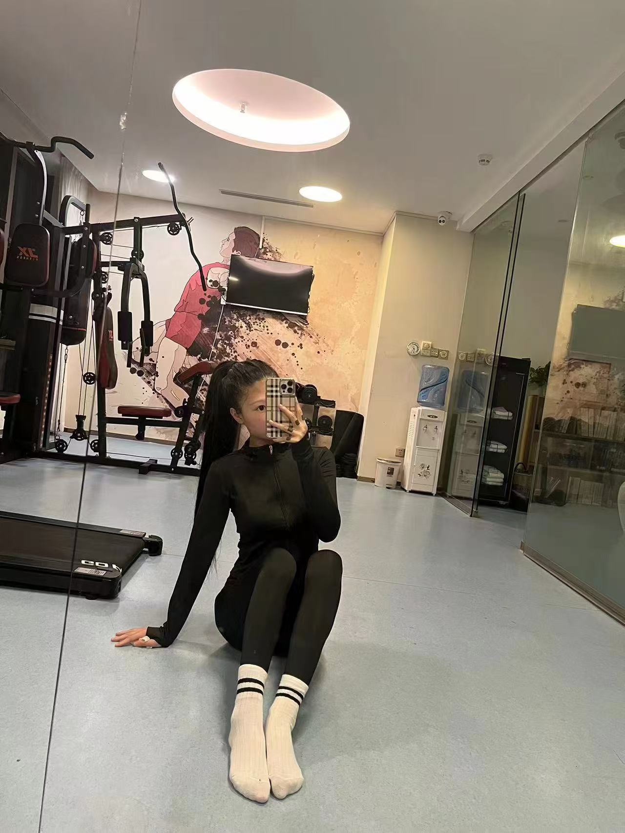 龙华区乖巧嫩妹馨馨