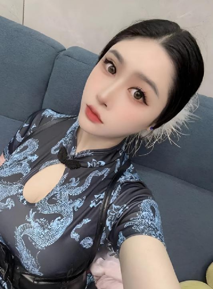 武昌性感大长腿嫩妹