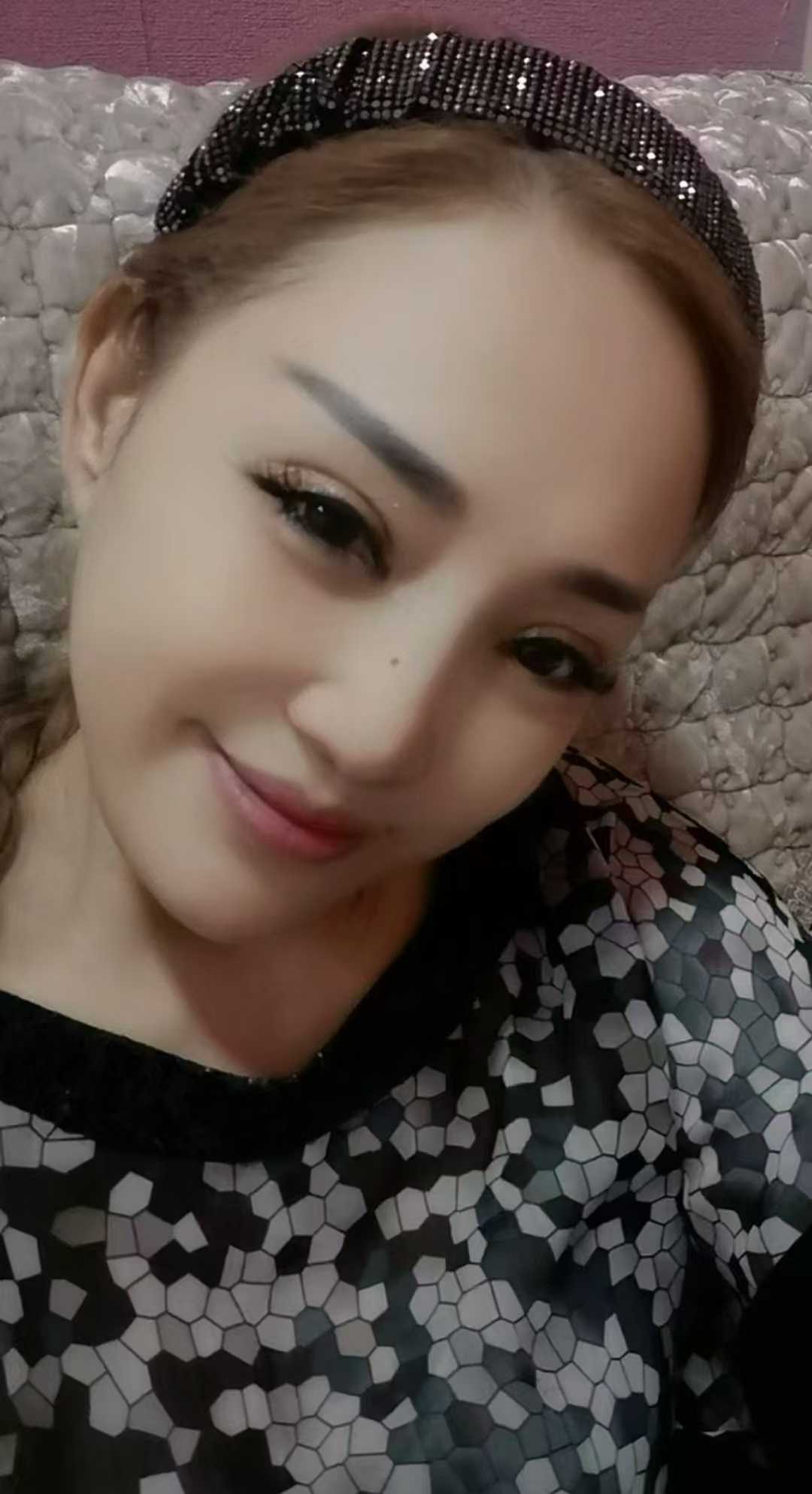 栖霞区丰润熟女凉子