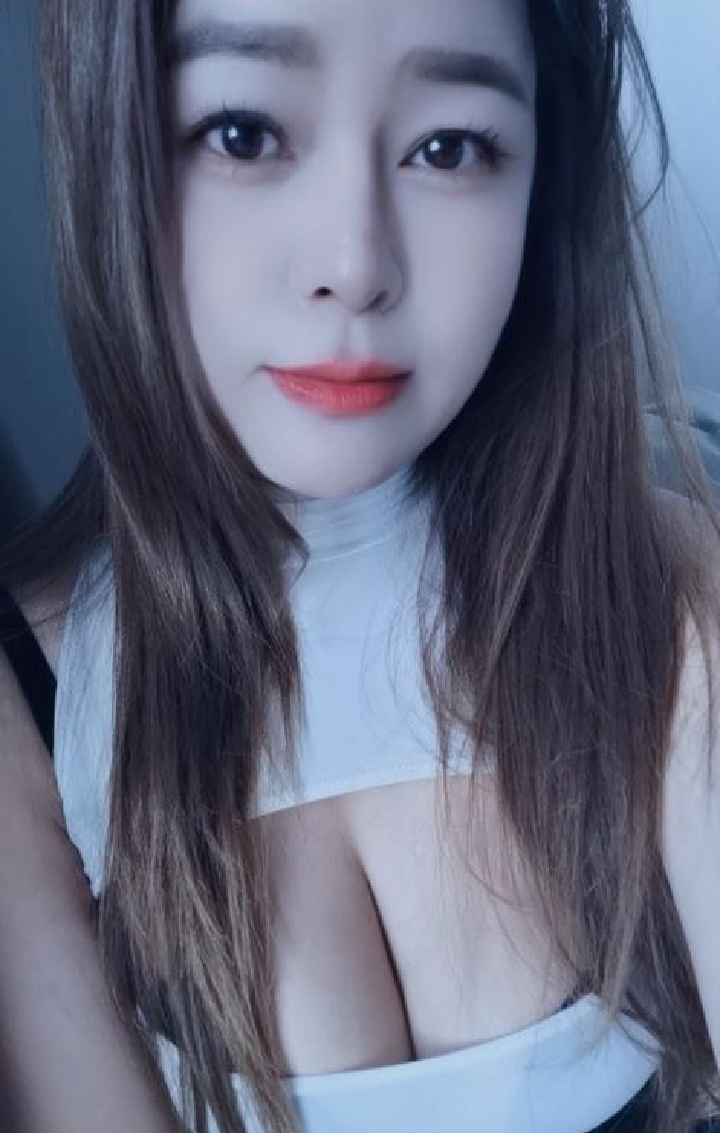 风韵犹存火辣小雅老师