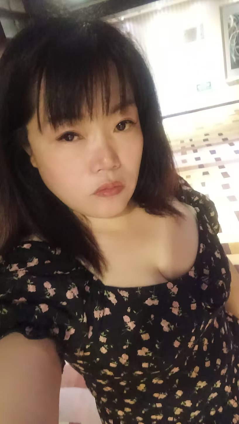 莲湖区风情少妇玫瑰
