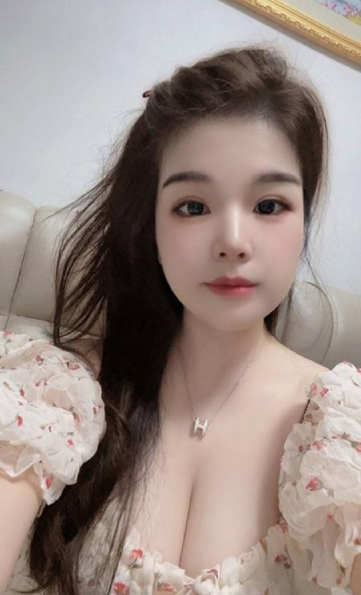 天河巨乳辣妹晴儿