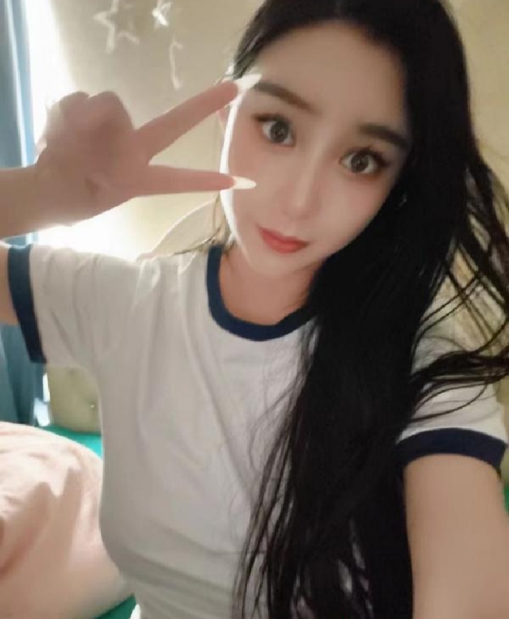 南开纯欲大胸妹蔷薇