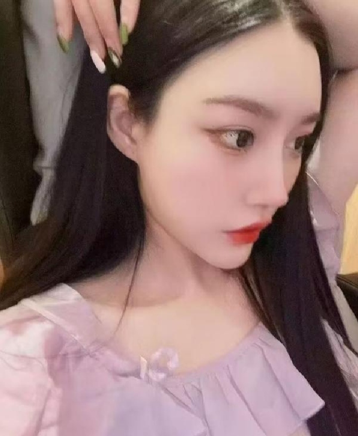 南开纯欲大胸妹蔷薇