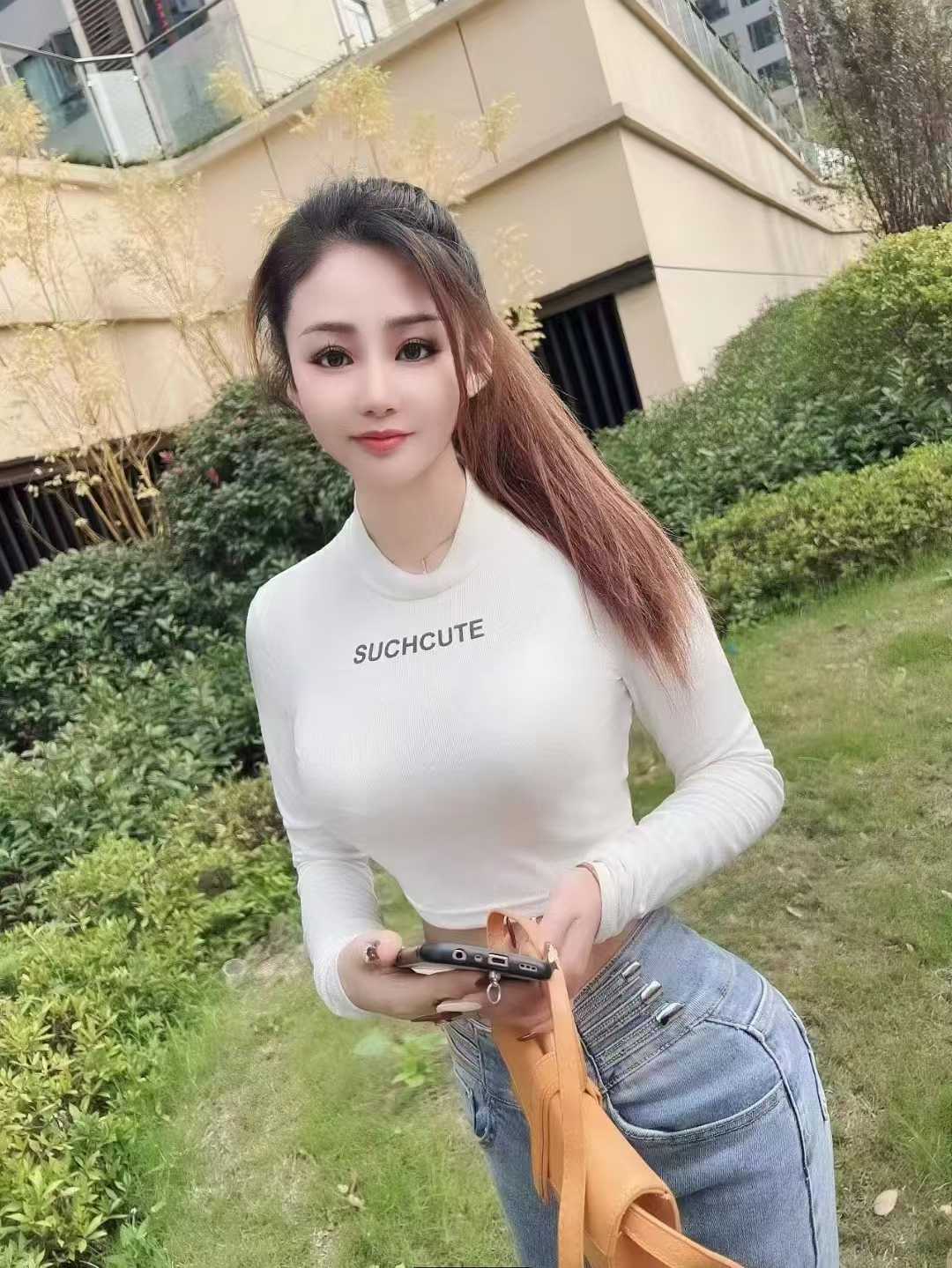 官渡区甜美姐姐，身材不错