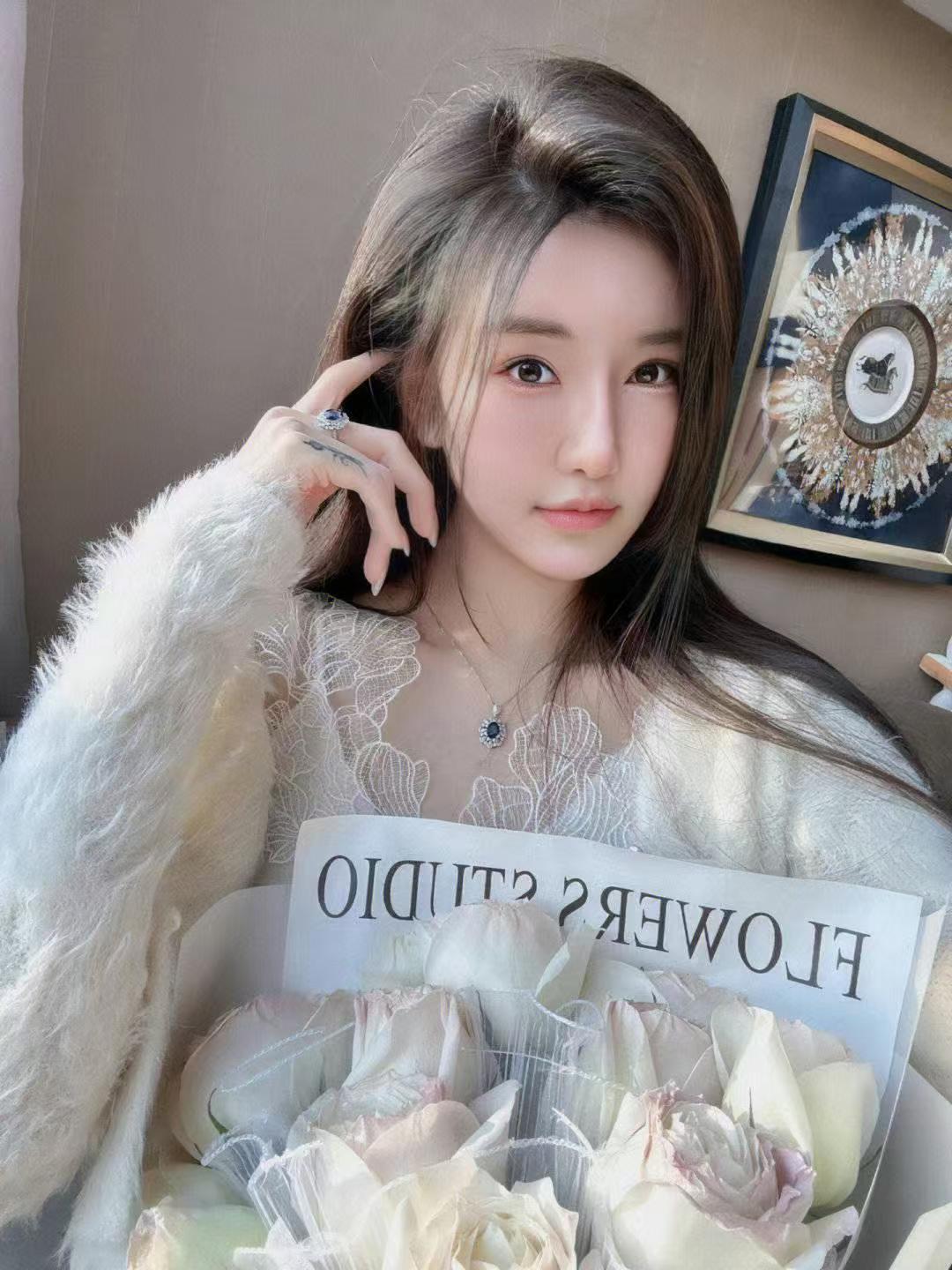 南山极品美女，美臀美腿