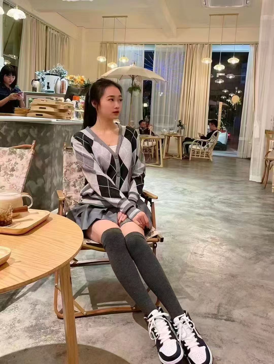 坂田丰满甜妹橙子