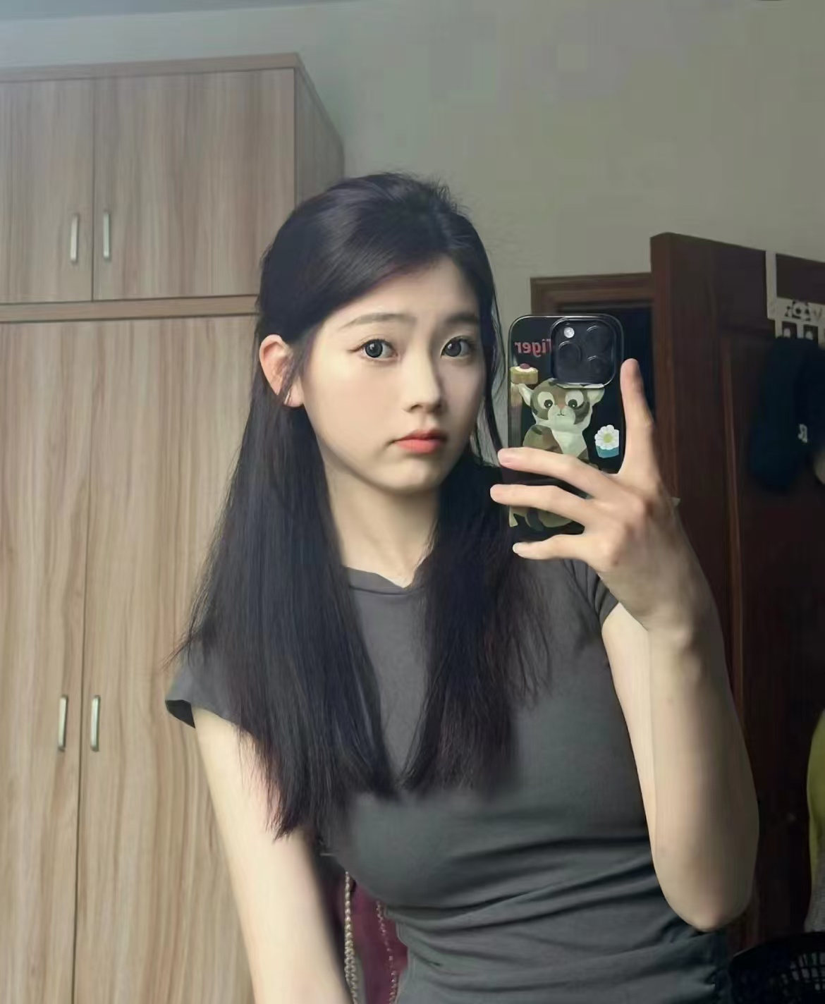 官渡极品身材甜妹草莓