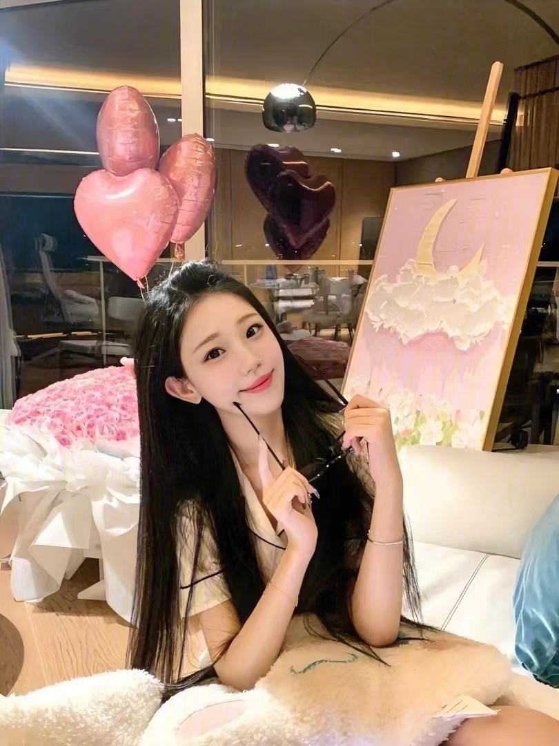 清新漂亮，皮肤摸起来特别舒服