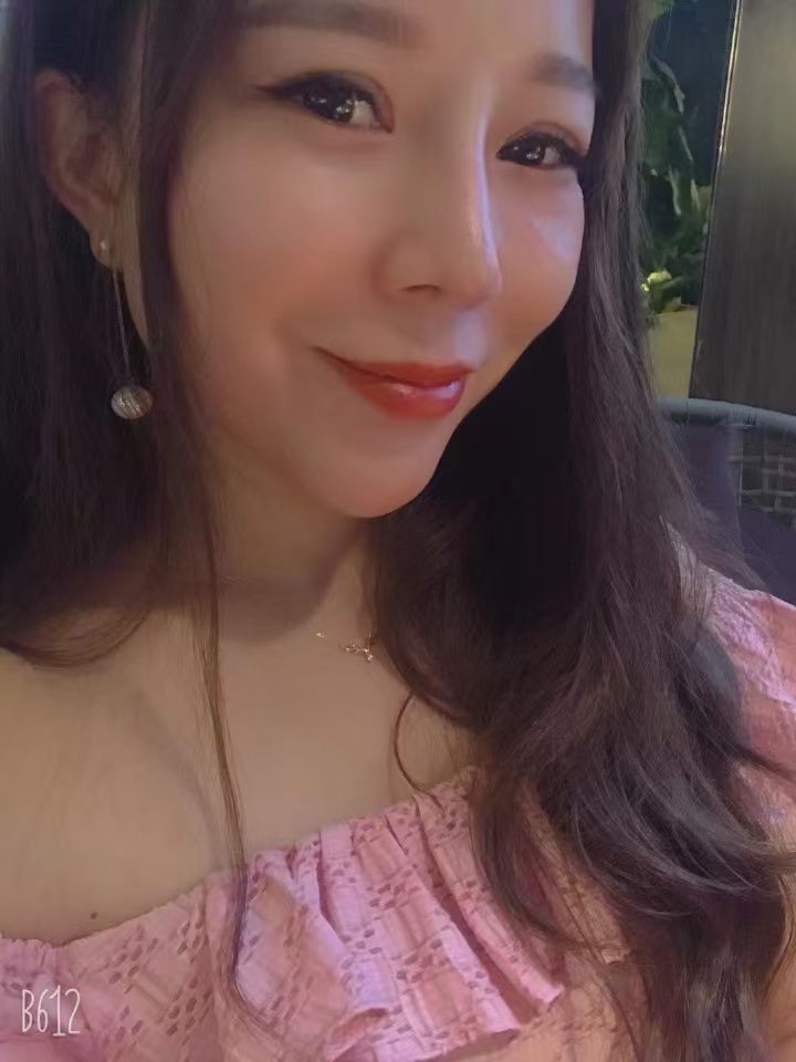 龙岗柔情小姐姐可乐