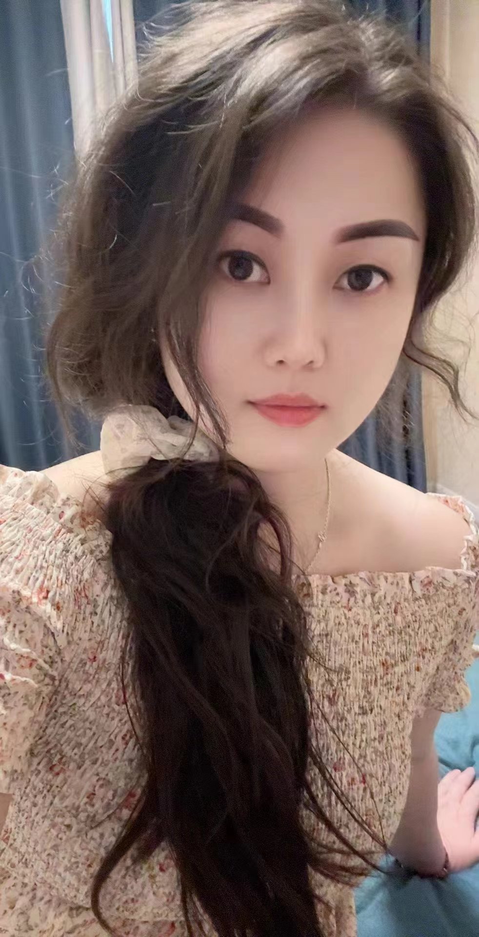 颜颜兼职一个月开10天