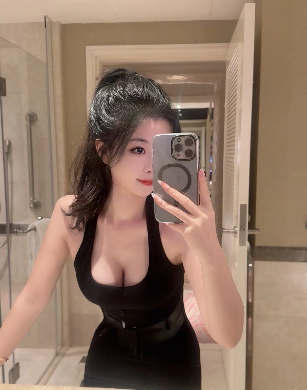 南阳胸大美女个人小姐姐