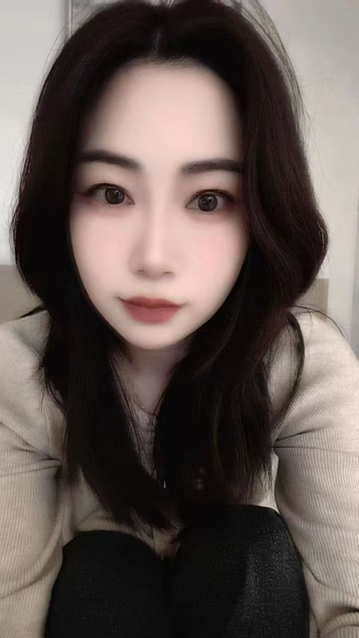 雁塔白皙迷人小姐姐紫紫