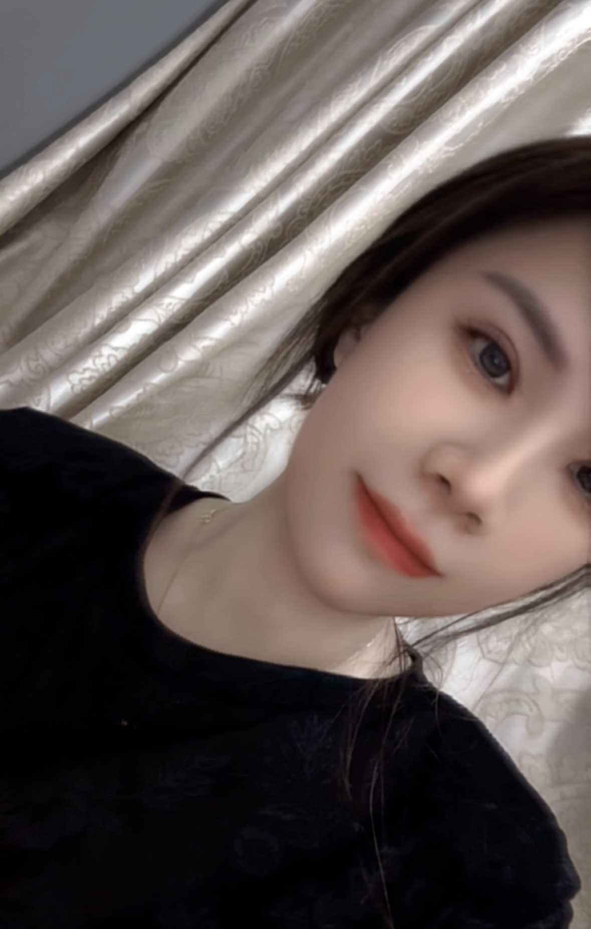 西乡白皙丰满美妞天天sky