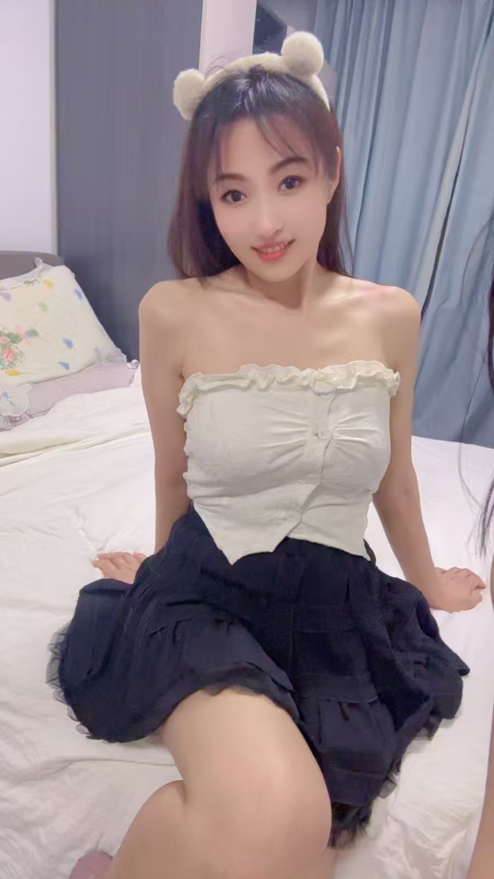 朝阳甜美诱人幸运女神