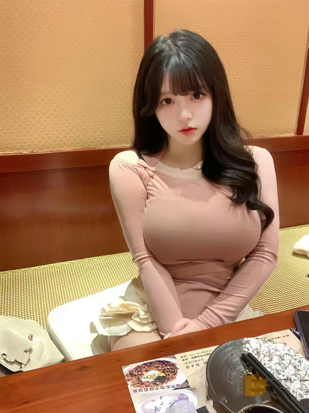 秦淮巨乳肉弹辣妹琴琴