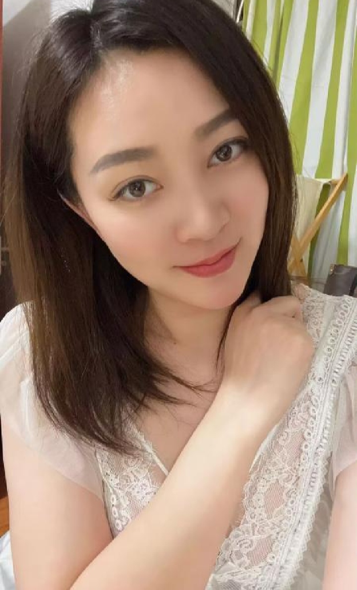 西乡丰润美乳御姐洛芙