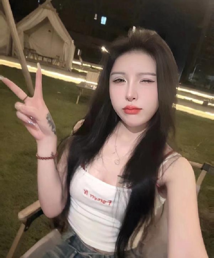 福田制服美臀辣妞希尔