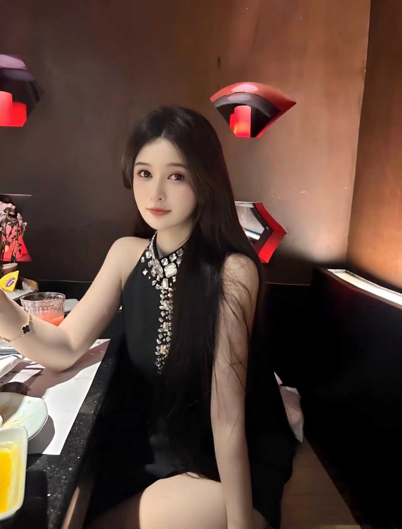 静安乖巧甜妹小倪妮