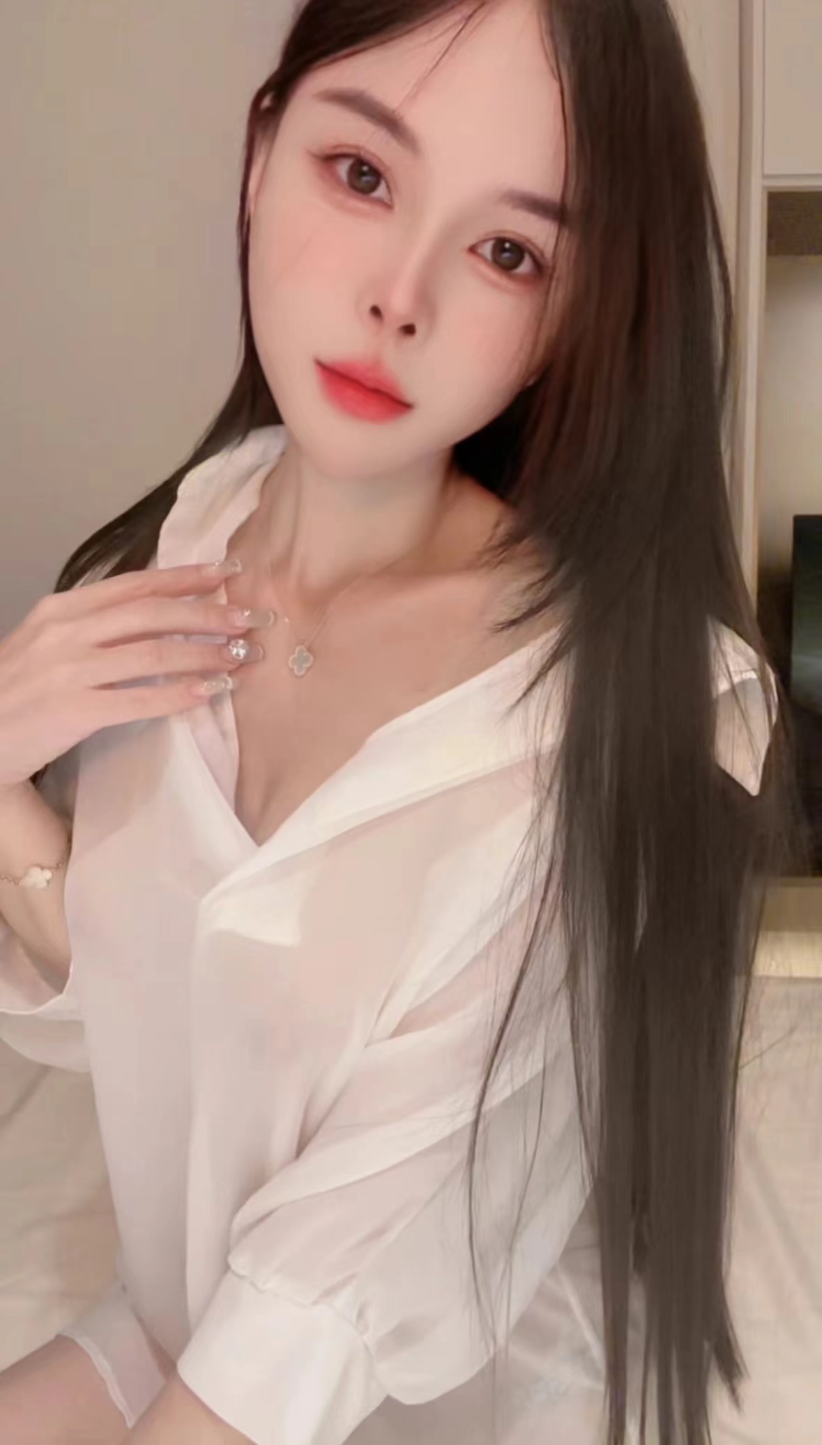 罗湖风情辣妹小甜甜