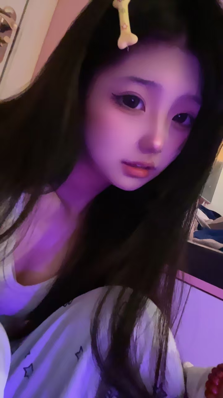 小萝莉番茄味的西红柿