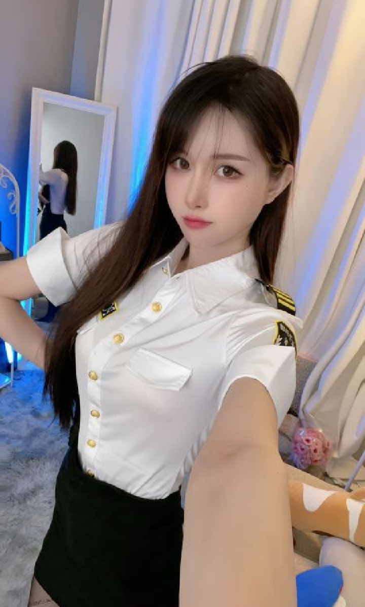 天河情趣制服乔妹