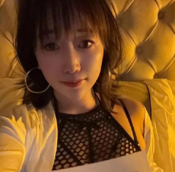 西山天然巨乳小姐姐波妞