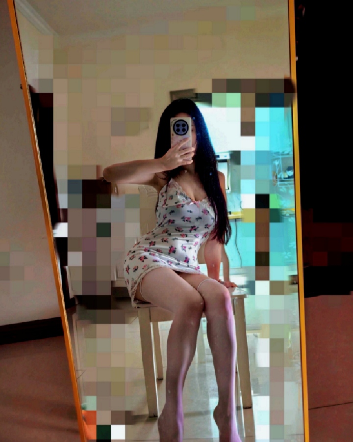 黄泥磅小巧辣妹宝儿