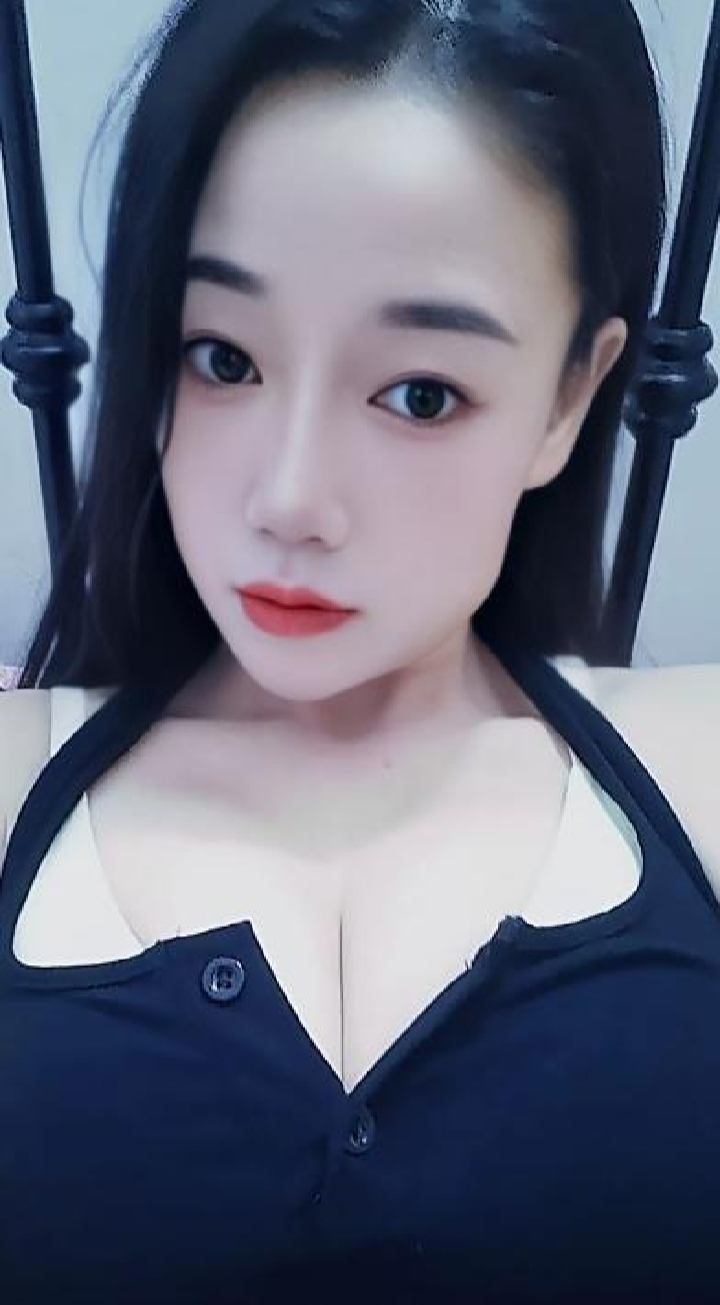 坂田大胸辣姐婷婷