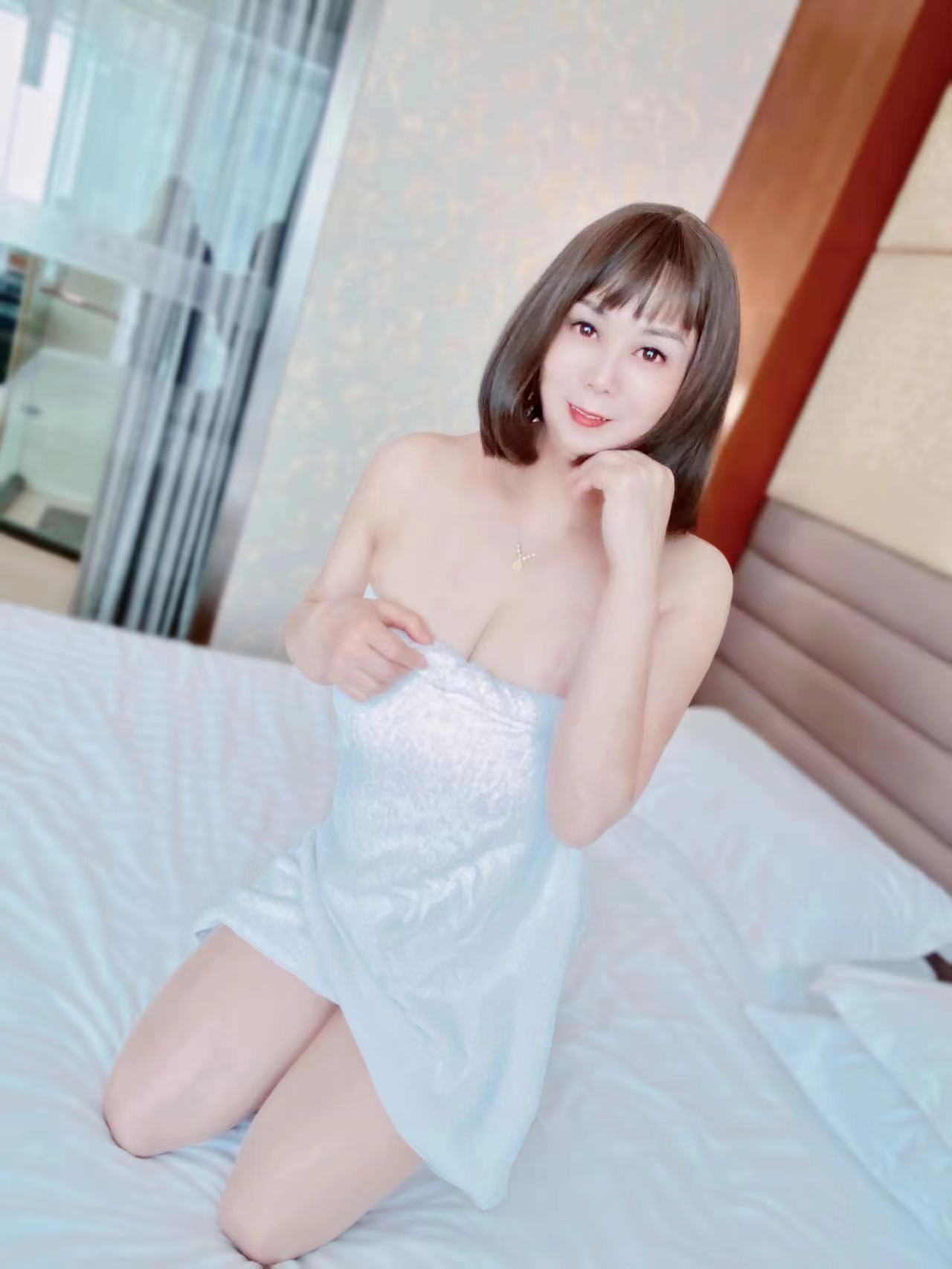 虹口温柔大胸姐姐妮妮