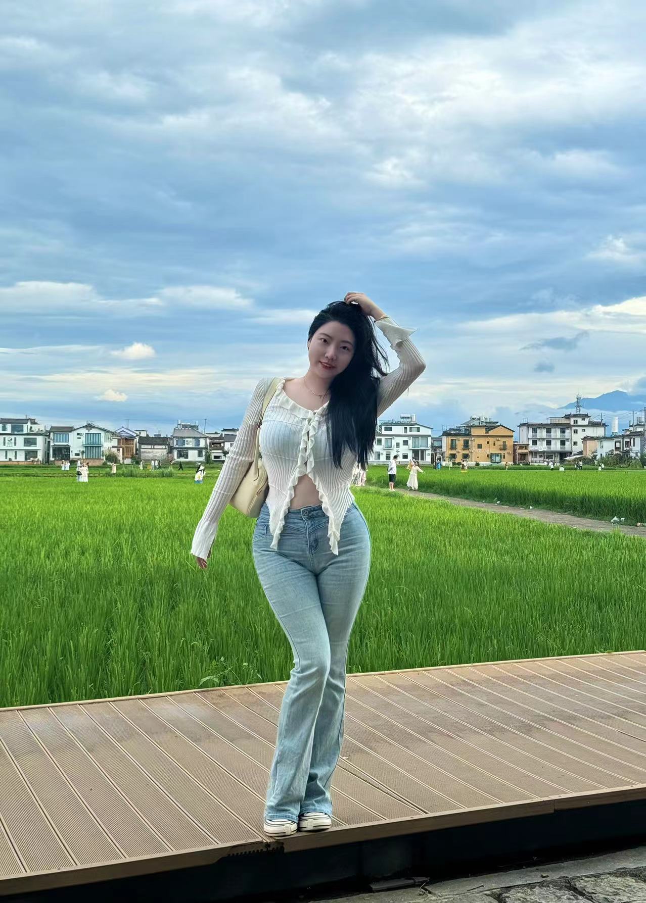 甜美系妹妹，有身材有颜值