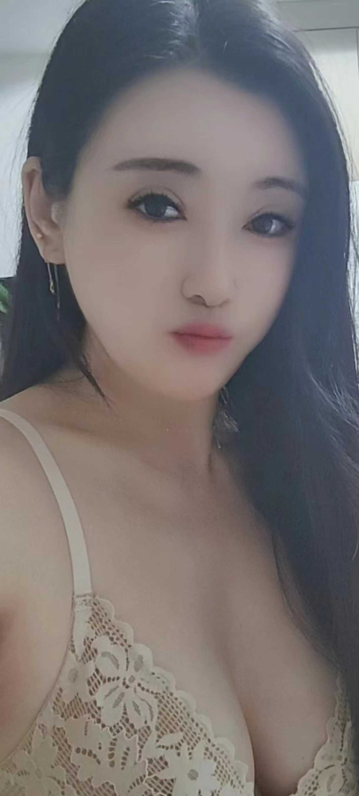 南浦丰满大胸辣妹糖糖