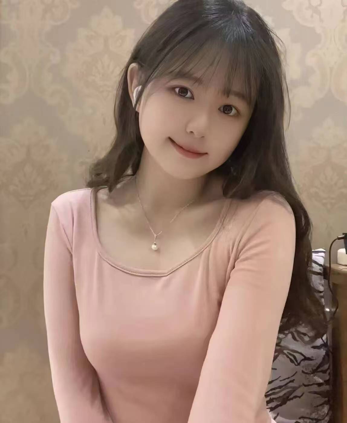 浦东新区大奶妹