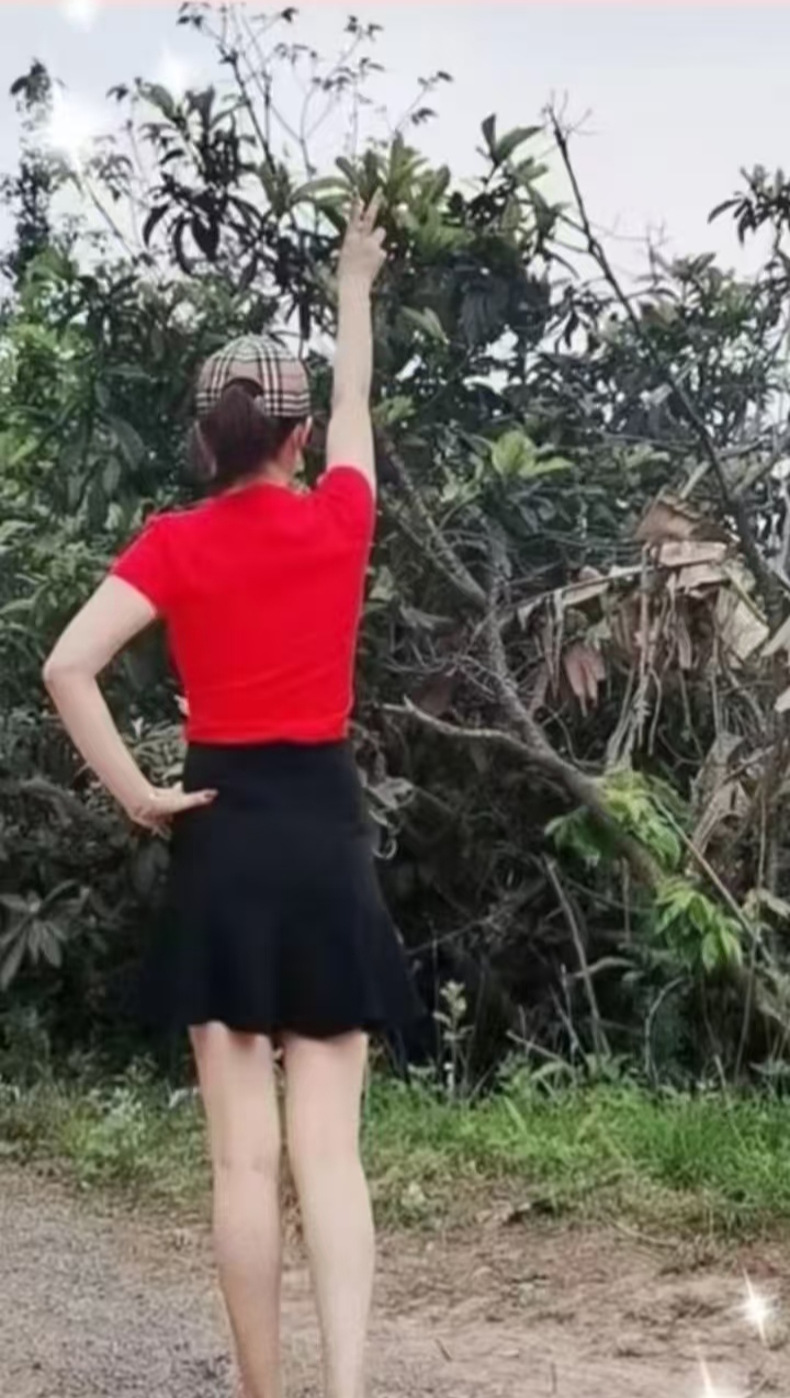 龙泉驿区白嫩美腿晓蕊