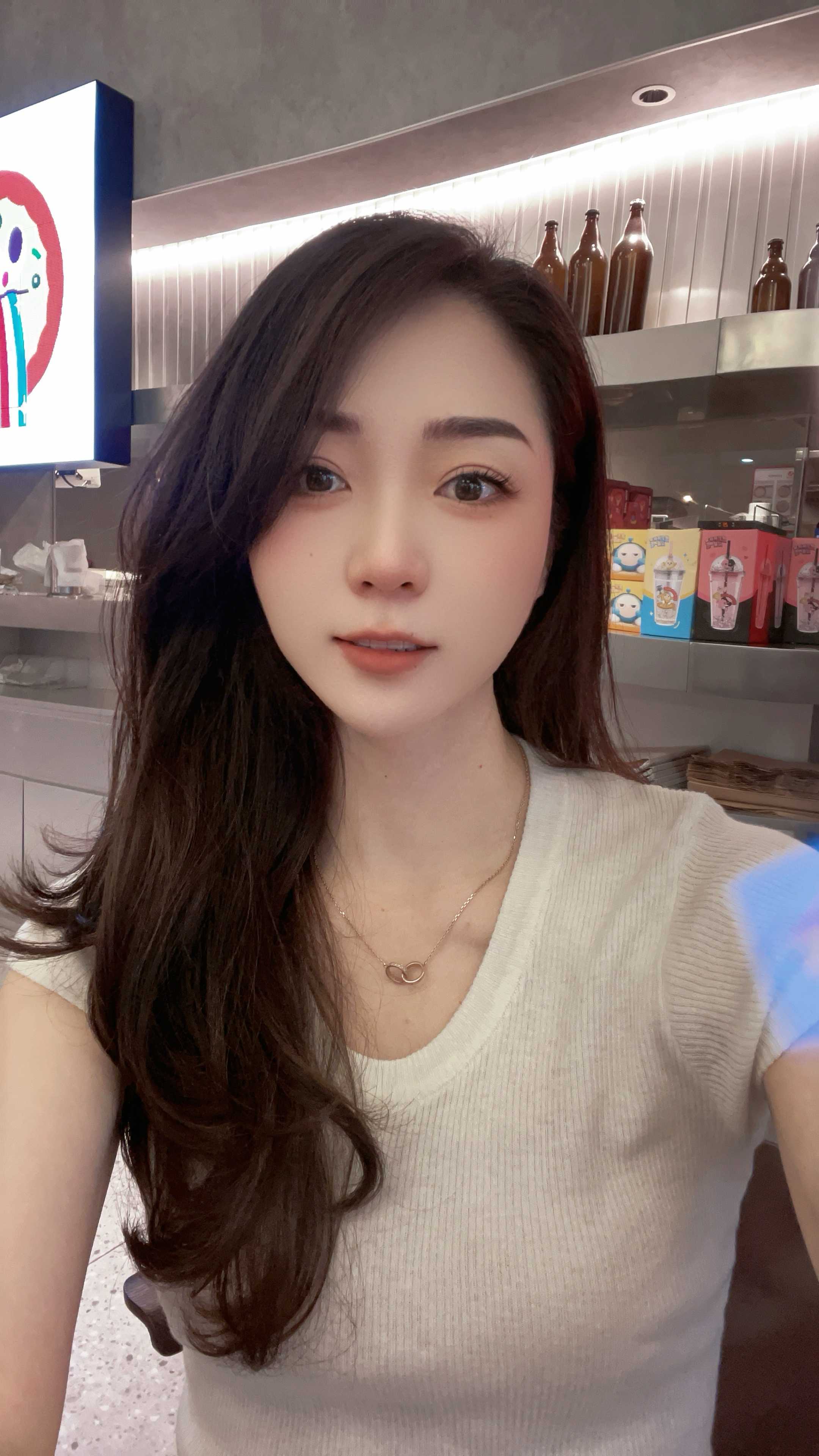 禅城区白嫩气质妞美美