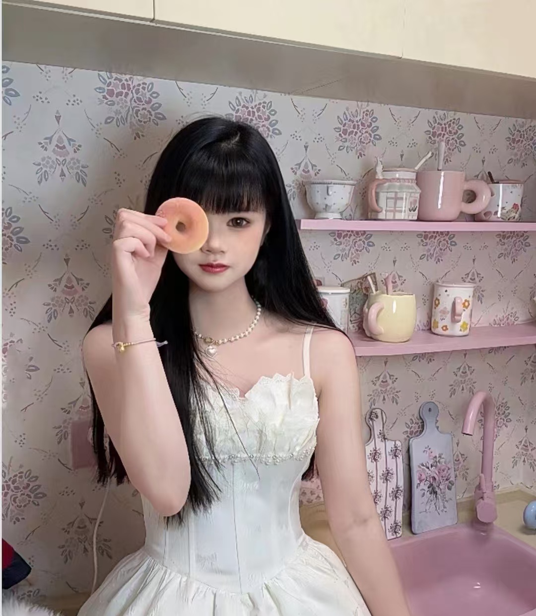 白嫩学生妹妮妮兼职开课